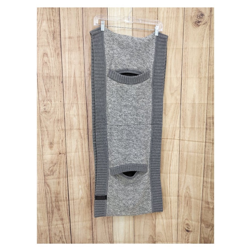 LULULEMON Cozy Yogi Infinity Scarf Wrap in Heathered Medium Grey / Angel Wing OS - Picture 5 of 10